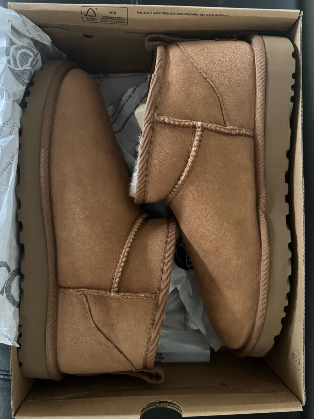UGG Women's Short Boot - Chestnut Tan